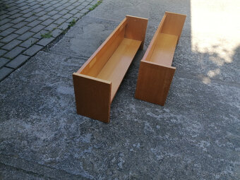 2 dřevěné poličky - 2