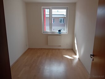 Pronájem bytu 2+kk Lysá nad Labem - 2