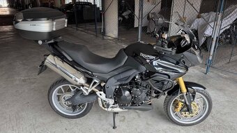 Triumph tiger 1050 rv 2011 - 2