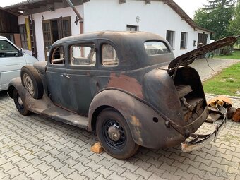 Plymouth 1935 - 2