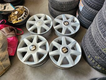 orig alu kola Seat 6jx15 ET 38 - - 2