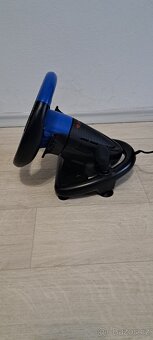 Volant pro hraní videoher - 2