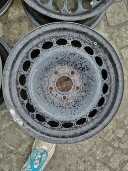 disky 5x112 R16 AUDI A4 + 205/60/16 zima - 2