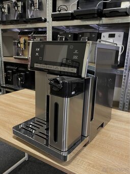 Kávovar DeLonghi PrimaDonna Exclusive - 2