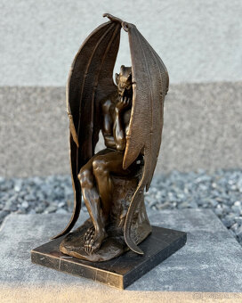 Bronzová socha Zadumaný Satan temná mystická figurka luxusní - 2