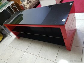 stolek pod TV lakovaný - 2