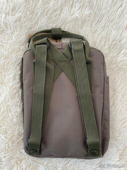 Nový batoh Fjällräven Kanken military 7L - 2