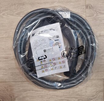 NABÍJECÍ KABEL Elektromobilů 22 kW - 2