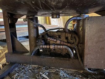 Prodám lis na hrozny - 2