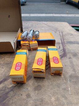 Lampy (elektronky) do staré televize - 2