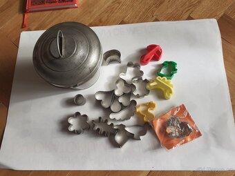 Vanocni formicky+ forma na babovku - 2