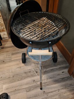 Prodám klasický kotlový gril - 2