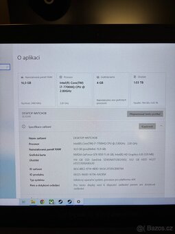 Herní notebook a herní monitor+příslušenství - 2