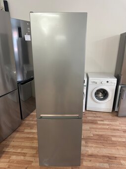 Lednice s mrazákem Beko (294) - 2