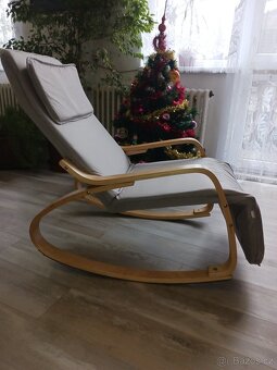 Houpací křeslo nepoužité - 2
