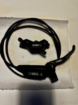 Brzdy SRAM DB8 4 pístkové - 2