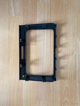 Rámeček autorádia Superb 2 - 2