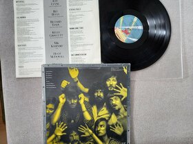 ELO “Face The Music “ /Jet 1975/ orig. vnut. ob/texty top st - 2