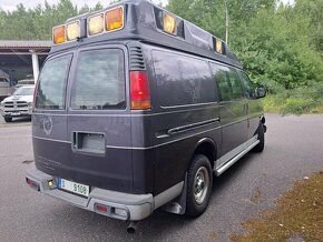 Chevrolet Express 2500 - 2