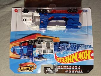 Hotwheels kamion Transformers - 2