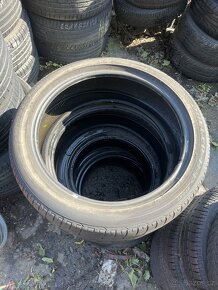 225/45/19 Bridgestone - 2