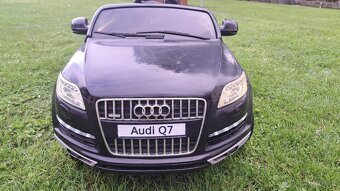 Dětské elektrické autíčko Audi - 2