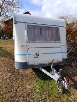 Obytný přívěs Knaus Azur - 2