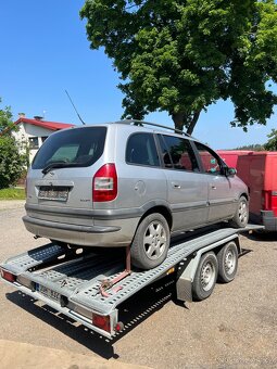 Opel Zafira 2.0DTI Náhradní díly - 2