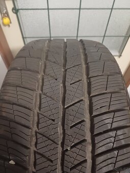 Zimní pneu 215/45R16 Barum Polaris 5 DOT 3121 - 2