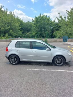 Volkswagen Golf 1.6 MPI - 2