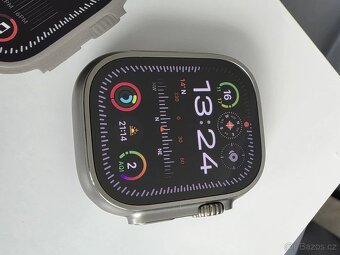 Apple Watch Ultra 2 49mm Titanium - 2