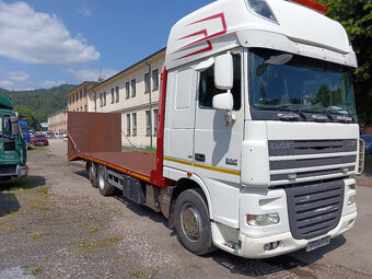 DAF XF 105.460 PŘEPRAVNÍK STROJŮ A VOZIDEL -14 T - - 2