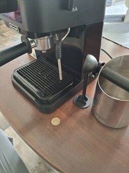 Pákový kávovar delonghi - 2