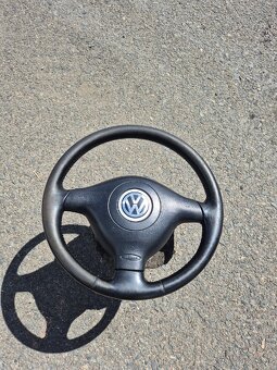 Volant GOLF IV - 2