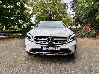 Mercedes Benz GLA200d 4matic - 2