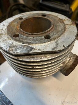 Válec Jawa pérák 250 - 2