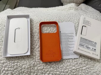 iPhone 17 Pro obal oranžový - 2