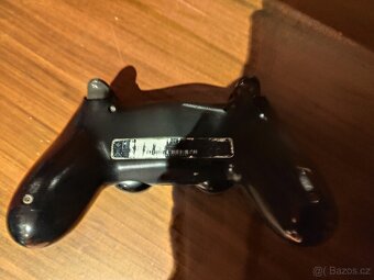 ps4 ovladac - 2