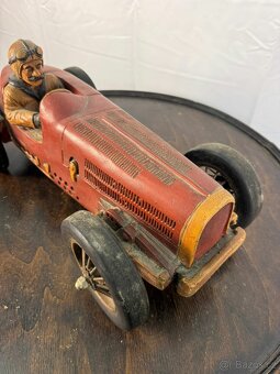 Dekorativní model závodního vozu (135009) - 2