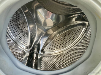 Úzká pračka Bosch s předním plněním - 2