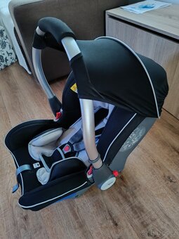 Dětská autosedačka - 2