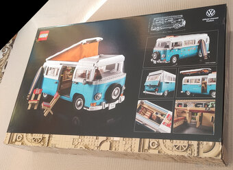 LEGO 10279 Volkswagen T2 Camper Van - 2
