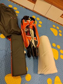 Prodám: pevná dětská cestovní postýlka - 2