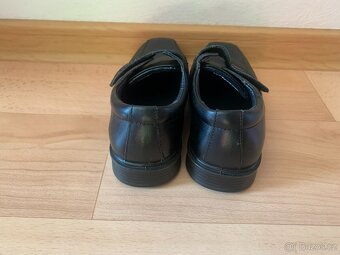 Sváteční černé boty, vel. 32 - 2