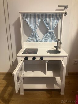 Dřevěná kuchyňka - 2