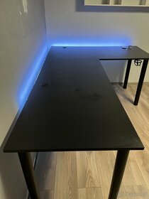 psací stůl - 2