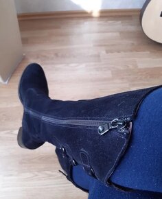 Tmavě modré semišové elegantní kozačky Nero Giardini i na úz - 2