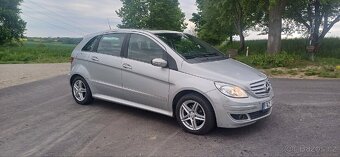 Mercedes B w245, benzín, automat - 2