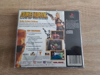 Duke Nukem Land Of The Babes PS1 - 2
