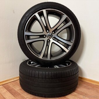 VW TIGUAN R-LINE 5x112 R19 ET33+LETNÍ 255/40R19 4mm - 2